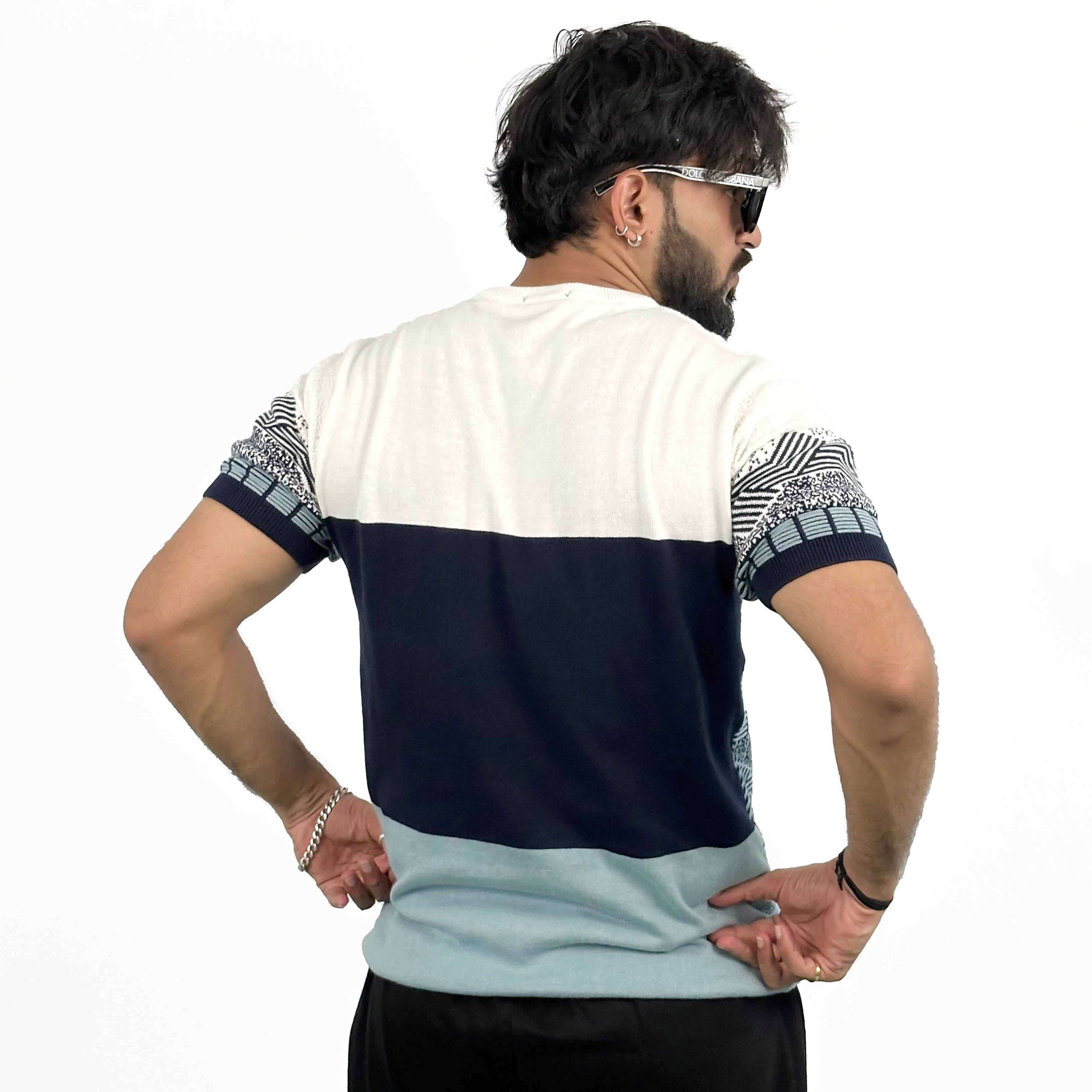 Off White And Blue Horizon Pattern Old Money Round Neck T-Shirt